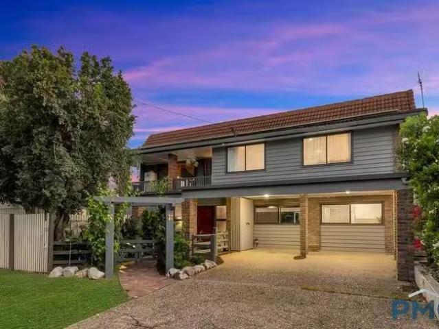 Charming 35 Penaton Street, Corinda, QLD 4075