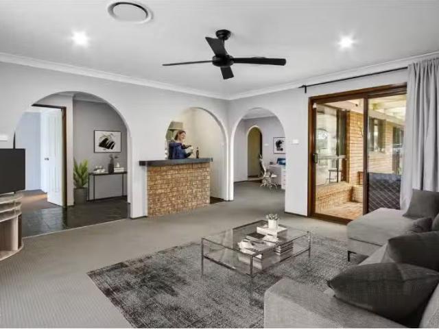 Deal! 35 Woods Road, South Windsor House for rent Listed by A.