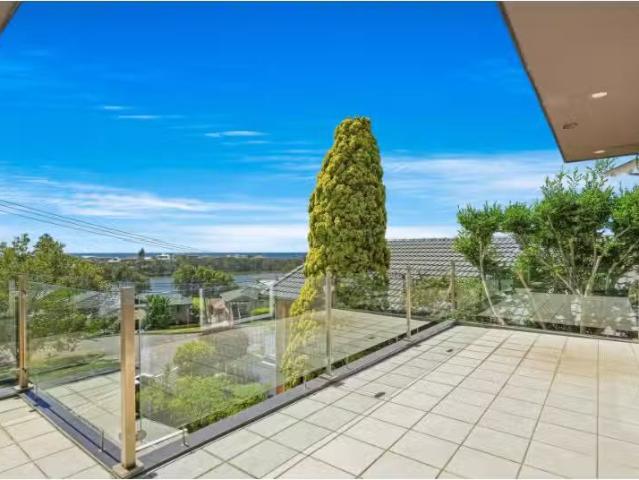 New 35 Willoughby Road, Terrigal House for rent Listed by Kir.