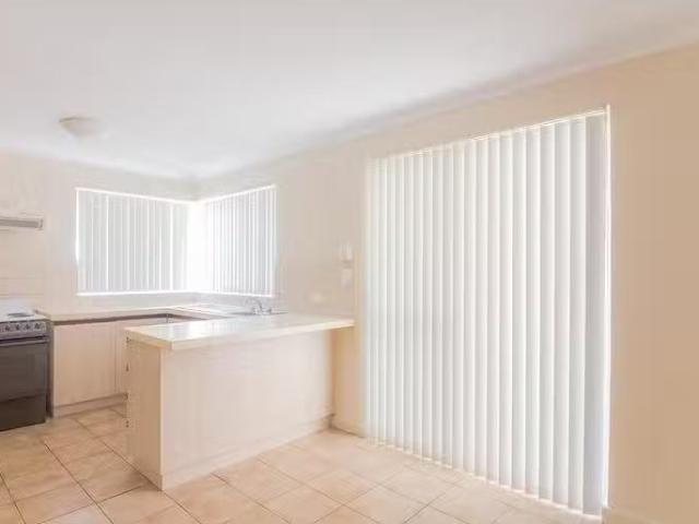 For Rent! 35C Forrest Road, Hamilton Hill, WA 6163