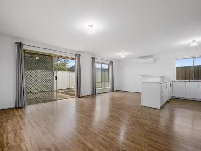 For Rent! 35E Myall Avenue, Murray Bridge, SA 5253
