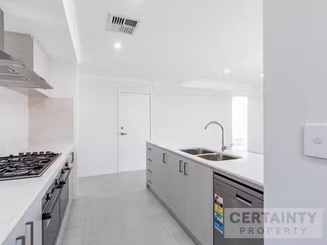 Rental! 36 Goodenia Vista, Byford, WA 6122