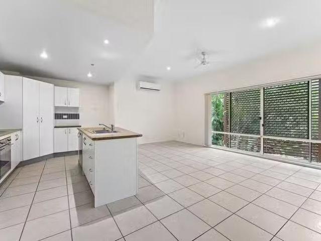 Charming 36 Leelaben Place, Eight Mile Plains, QLD 4113