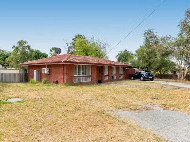 Unique 36 Stevenage Street, Huntingdale, WA 6110