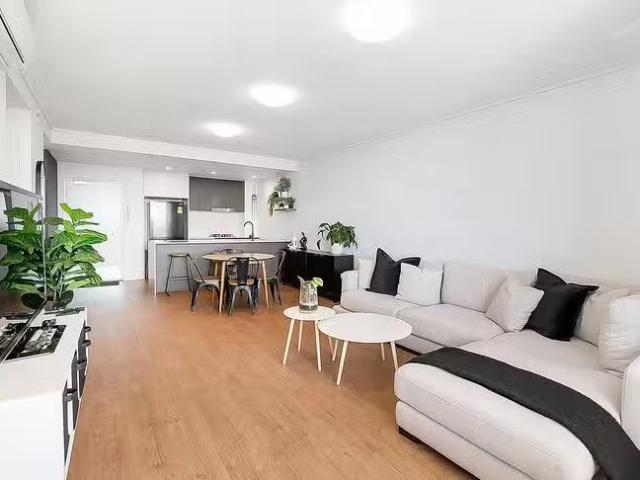 Deal! 3703/42 Laver Drive, Robina, QLD 4226