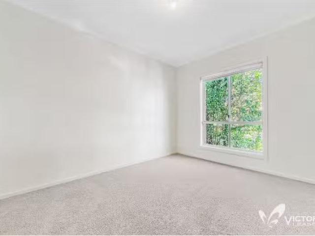 Deal! 37 Claremont Street, Kellyville Ridge House for rent Li.
