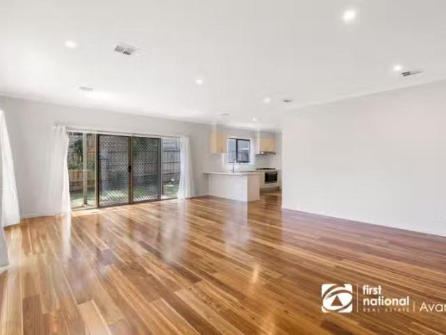 Charming 3/7 Huon Grove, Ashburton VIC 3147