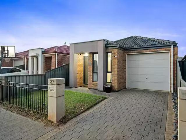 Rental! 37 Riesling Crescent, Andrews Farm, SA 5114