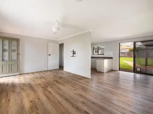 Cheap 384 Hume Street, Centenary Heights, QLD 4350