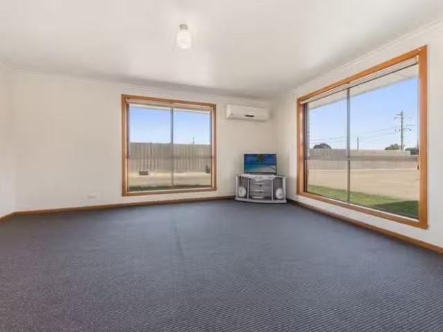 For Rent! 3/80 Donnybrook Road, Norlane, VIC 3214 Unit for R.