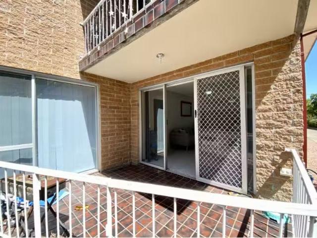 For Rent! 3/8 Messines Street, SHOAL BAY Apartment for rent L.