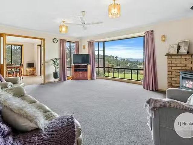 Nice 39 Gumpits Road, Birchs Bay, TAS 7162