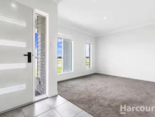Cheap 39 Lilly Pilly Drive, Burrum Heads, QLD 4659