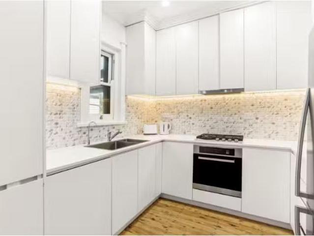 Cozy 7 Want Street, Rosebery House for rent Listed by James D.