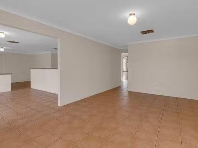 For Rent! 7 Zedora Loop, Port Kennedy, WA 6172