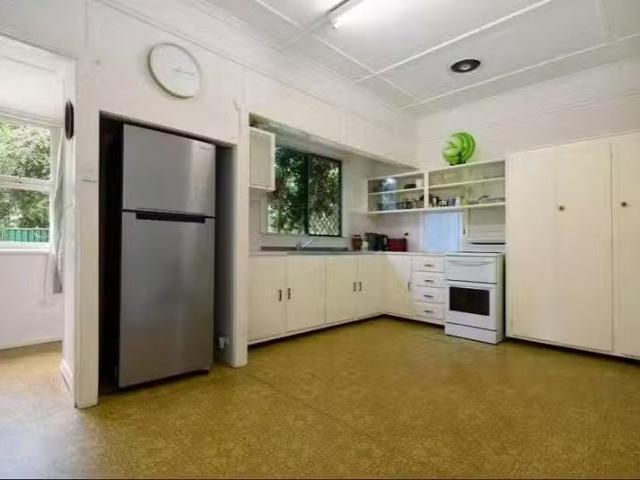 Rental! 7 James Street, East Toowoomba, QLD 4350