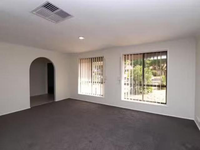 For Rent! 7 Leicester Grove, Andrews Farm, SA 5114