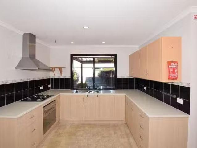 Rental! 7 North West Terrace, Brownlow Ki, SA 5223