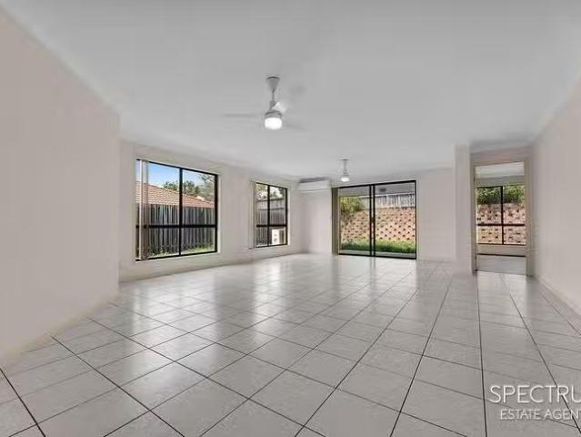 Cozy 7 Olympic Place, Sinnamon Park, QLD 4073