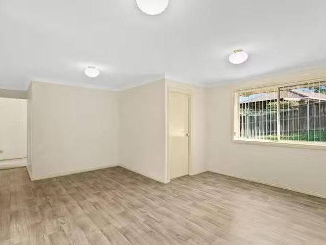 Unique 7 Spruce Grove, Menai, NSW 2234