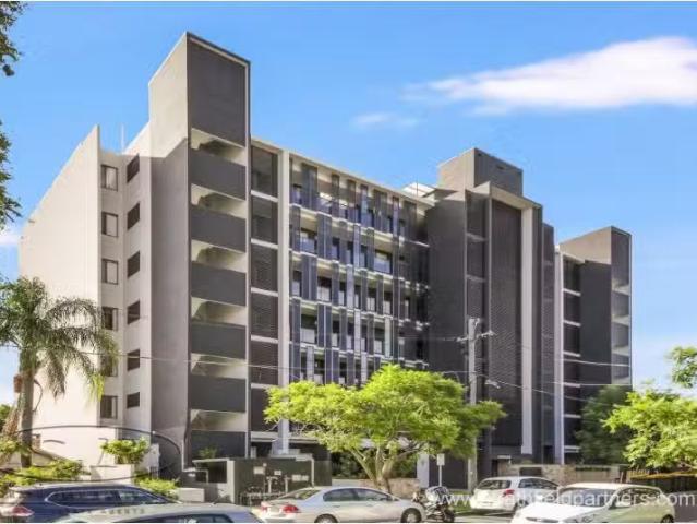 Deal! 404/7 11 Derowie Avenue, Homebush Apartment for rent Li.