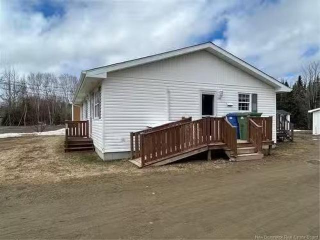 New 4044 Rue Foster, Tracadie, NB, E1X 1C3 house for sale or.