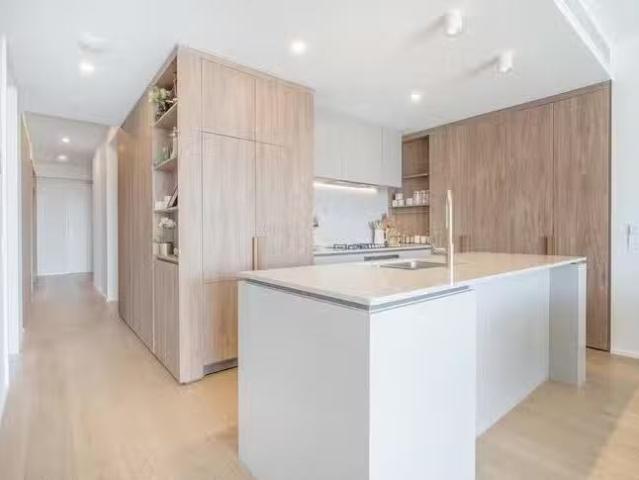 Rental! 40103/9 Pidgeon Close, West End, QLD 4101
