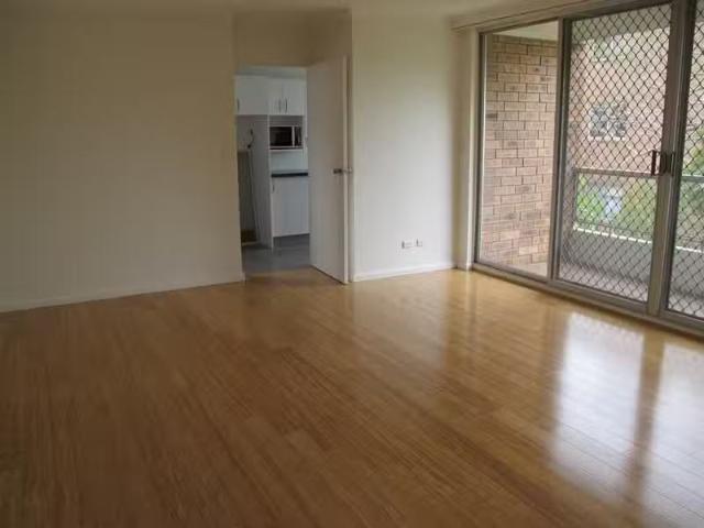 For Rent! 40/1 9 WARBURTON ST, GYMEA Apartment for rent Liste.