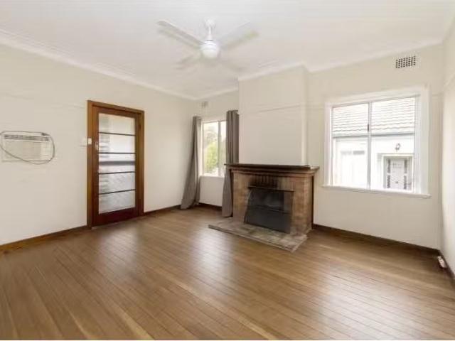 Cozy 40 Heaton Street, JESMOND House for rent Listed by Love.