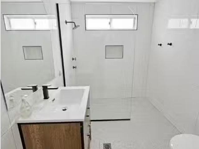 Cozy 40 Huxley Street, Narrabri House for rent Listed by Emil.