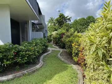 Cheap 4/152 Swallow Street, Mooroobool, QLD 4870