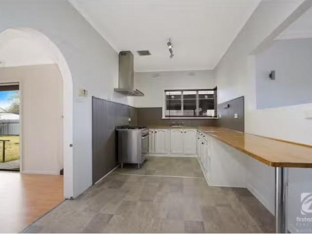 Nice 416 Union Road, Lavington House for rent Listed by Zoey.