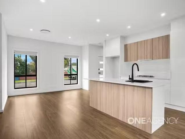 Rental! 4/101 Wentworth Street, Oak Flats, NSW 2529