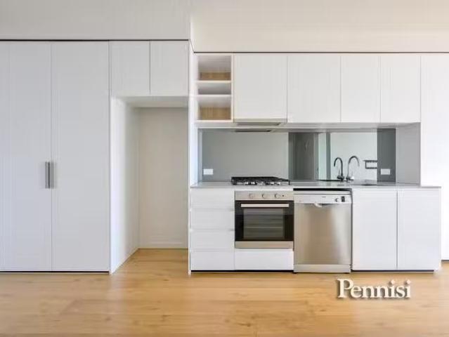 Cheap 411/64 Keilor Road, Essendon North, VIC 3041