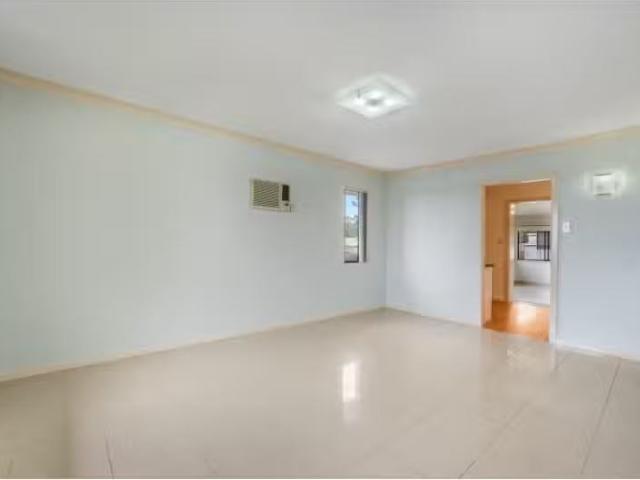 Cozy 41 Aberdeen Road, BUSBY House for rent Listed by Mariam.