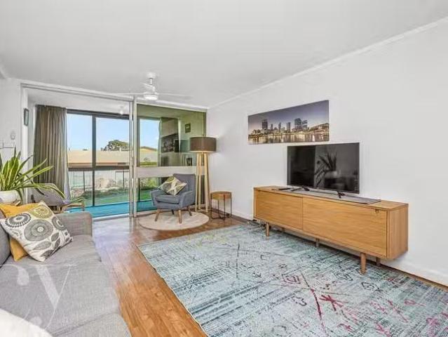 Charming 4/1 Forrest Street, Fremantle, WA 6160