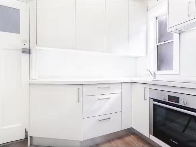 Deal! 4/278 Sailors Bay Road, Northbridge Apartment for rent.
