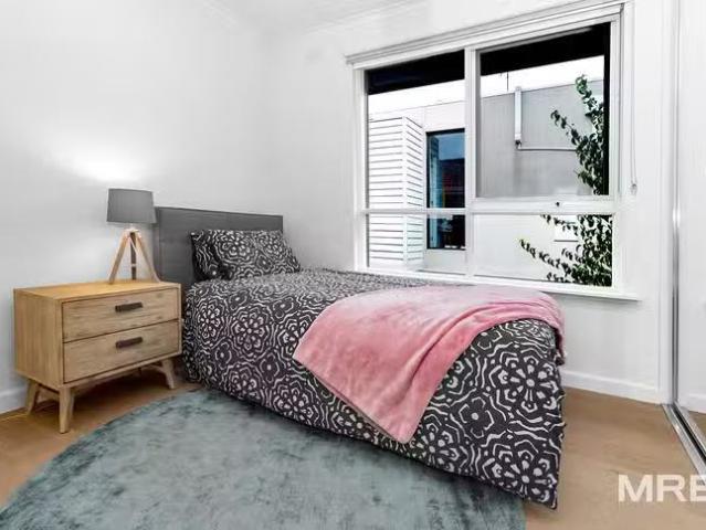 Nice 4/27 The Avenue, Balaclava, VIC 3183