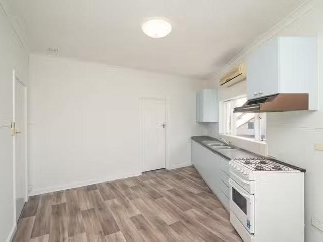 Just in! 4/27 Wattle Street, South Perth, WA 6151