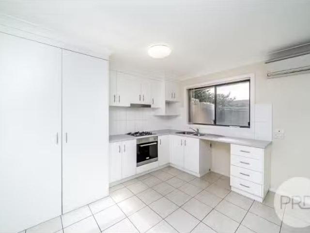 New 4/38 Kenneally Street, Kooringal Townhouse for rent Liste.