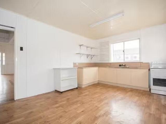 Just in! 44 Electra Street, Bundaberg Central, QLD 4670