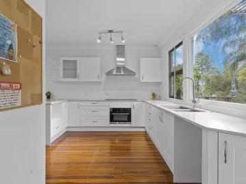Deal! 44 Heaton Street, Rocklea, QLD 4106
