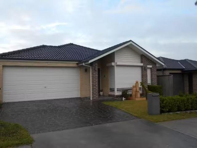 Deal! 44 Stanley Avenue, MIDDLETON GRANGE House for rent List.