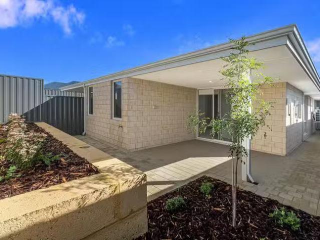 Cheap 44A Cardinal Loop, Lakelands, WA 6180