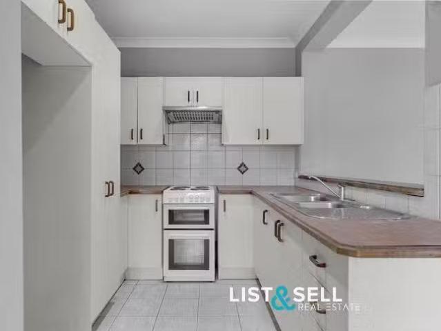 Unique 4/57 Atkinson Street, Liverpool, NSW 2170