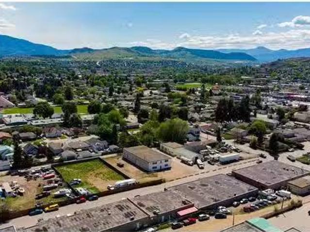 Just in! 4505 23 Street Unit# 4, Vernon, BC, V1T 4K7 commerc.