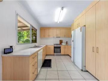 Nice 47 Camm Road, Mount Julian House for rent Listed by Suzy.