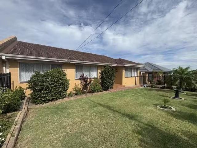 Just in! 48 Eliza Place, Panorama, SA 5041