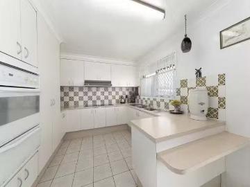 Nice 48 Thornburgh Street, Oxley, QLD 4075