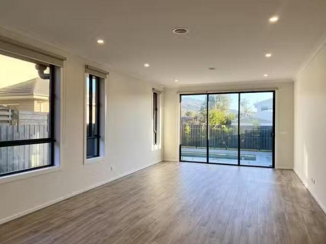 Rental! 48A Seacombe Street, Dromana, VIC 3936